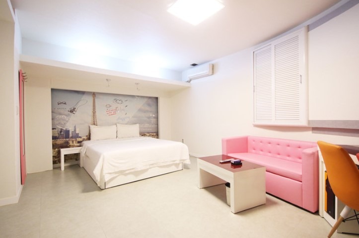 accommodation image 2