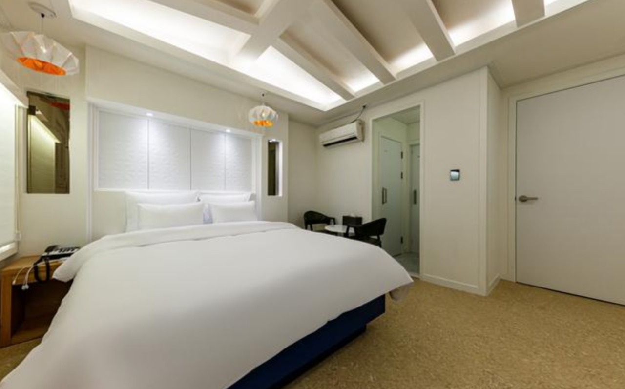 accommodation image 2